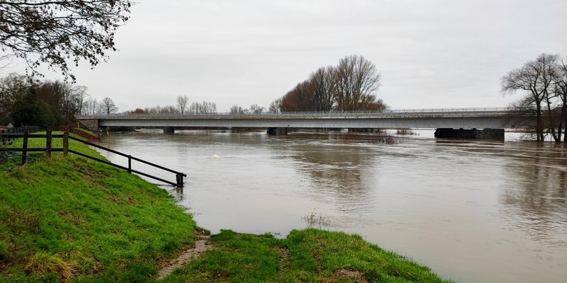 FW Hünxe: Folgemeldung zur Hochwasserlage, Stand 15:20 Uhr - Foto: presseportal.de