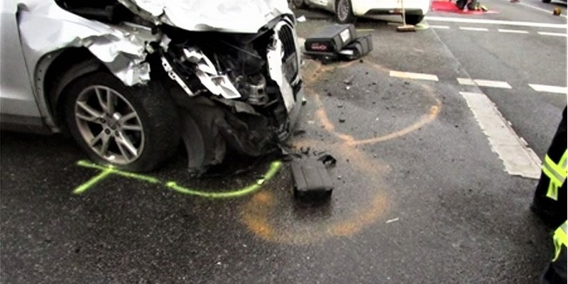 POL-ME: Kollision mit Gegenverkehr - zwei Schwerverletzte und ein hoher Sachschaden - Langenfeld - 2312104 - Foto: presseportal.de