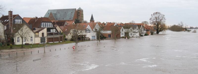 Auch die Stadt Verden an der Aller ist vom Hochwasser betroffen. - Foto: Jörn Hüneke/XOYO Film/dpa
