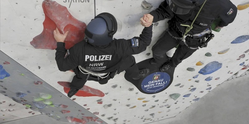 POL-ME: Sie suchen neue Herausforderungen? Kommen Sie ins Team 110 - Kreis Mettmann - 2312107 - Foto: presseportal.de