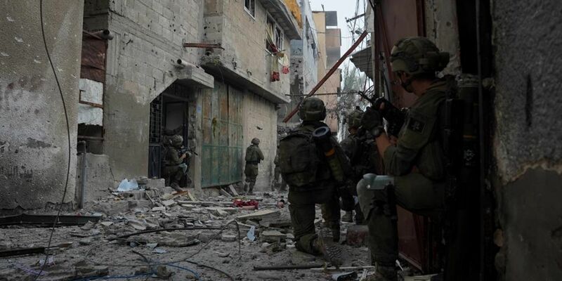 Israel vermutet, dass sich in Chan Junis die Führungsspitze der islamistischen Hamas versteckt hält. - Foto: Israel Defense Forces/XinHua/dpa