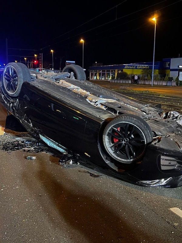 Hannover - Die Feuerwehr Hannover Musste Am Samstagabend Zu Einem ...