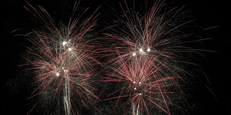 Der Jahreswechsel steht kurz bevor - aber die Stimmung ist angespannt. - Foto: Lars Penning/dpa