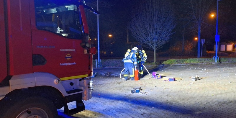 FW Sonsbeck: Müllbrand in der Silvesternacht - Foto: presseportal.de