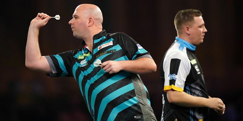 Der Engländer Rob Cross bei der Darts-WM. - Foto: Zac Goodwin/PA Wire/dpa