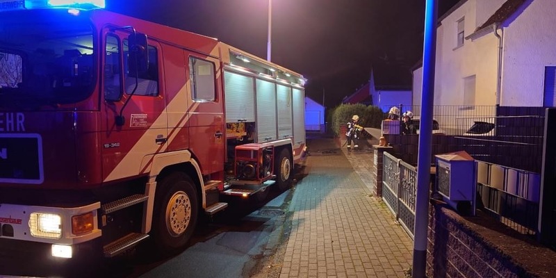 Feuerwehr MTK: Silvesterbilanz der Feuerwehren im Main-Taunus-Kreis: Kleinbrände und eine gewalttätige Auseinandersetzung - Foto: presseportal.de