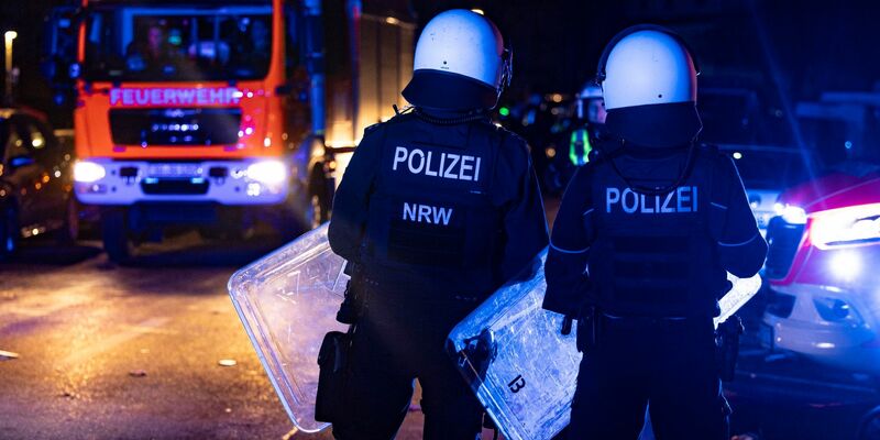 «Warum muss man in dieser Gesellschaft Polizisten an die Seite von Ersthelfern stellen, damit Leben gerettet werden können?», fragt GdP-Chef Jochen Kopelke. - Foto: Christoph Reichwein/dpa