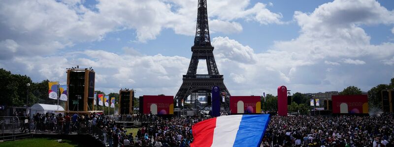 Olympia-Stadt: Paris wird 2024 eines des Top-Reiseziele. - Foto: Francois Mori/AP/dpa