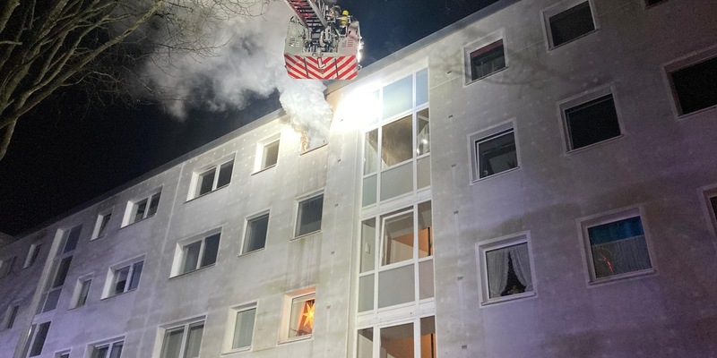 FW-E: Ausgedehnter Zimmerbrand - Bewohner konnten sich selber retten - Foto: presseportal.de