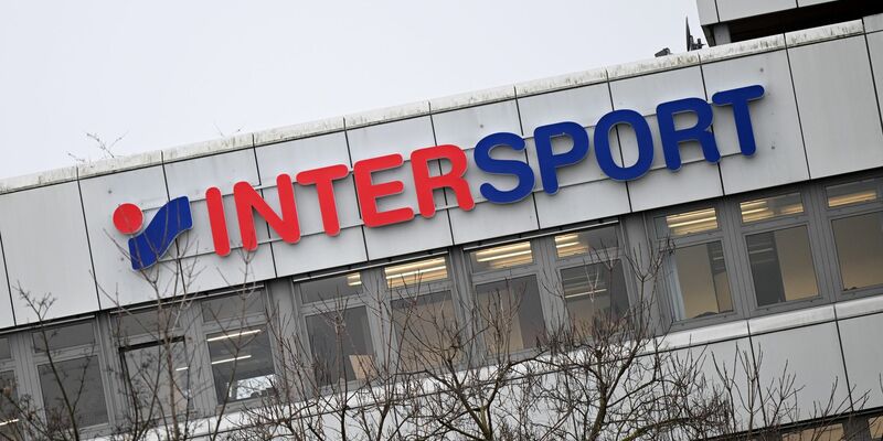 Intersport hofft 2024 auf gute Geschäfte. - Foto: Bernd Weißbrod/dpa