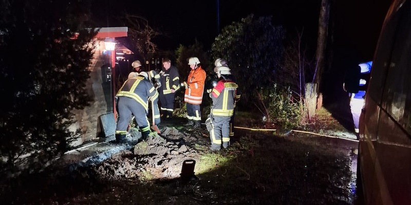 FFW Schiffdorf: Anhaltender Regen sorgt für Einsätze im Gemeindegebiet Schiffdorf - Foto: presseportal.de