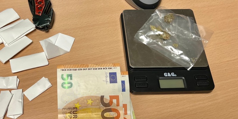 HZA-MS: Zoll Münster erwischt bewaffneten Mann beim Drogenschmuggel / Fluchtversuch am Grenzübergang Sandersküper misslingt - Foto: presseportal.de