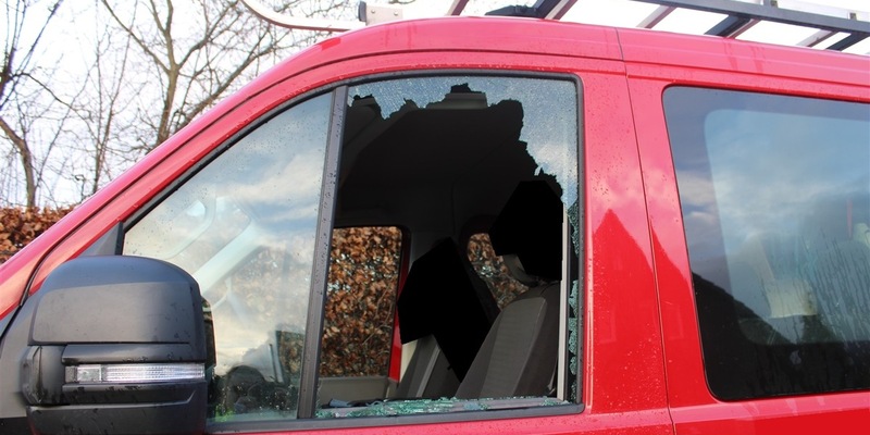 POL-MI: Mehrere Fahrzeugaufbrüche in der Nacht zu Mittwoch - Foto: presseportal.de