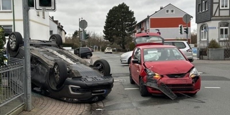 POL-NI: Bad Nenndorf - Verkehrsunfall Kreuzung Horster Straße - Foto: presseportal.de