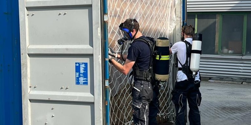 HZA-BI: Bielefelder Zoll zieht über zwei Millionen medizinische Handschuhe aus dem Verkehr/Belastung mit gesundheitsgefährdenden Substanzen festgestellt - Foto: presseportal.de