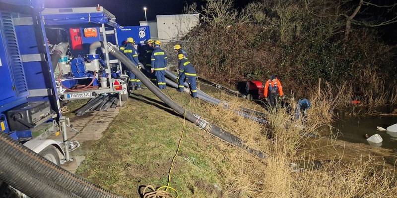 THW HH MV SH: THW im Hochwassereinsatz auf Fehmarn - Foto: presseportal.de