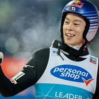 Ryoyu Kobayashi weiß, wie man die Tournee gewinnt. (Archivbild) - Foto: Daniel Karmann/dpa