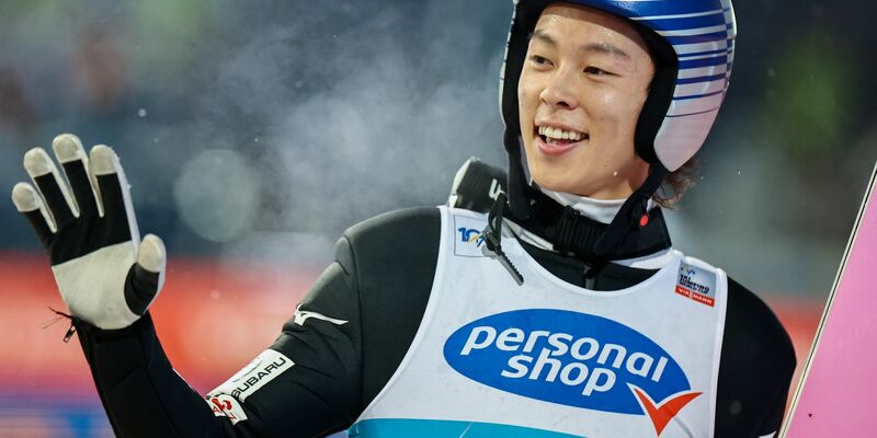 Ryoyu Kobayashi weiß, wie man die Tournee gewinnt. (Archivbild) - Foto: Daniel Karmann/dpa