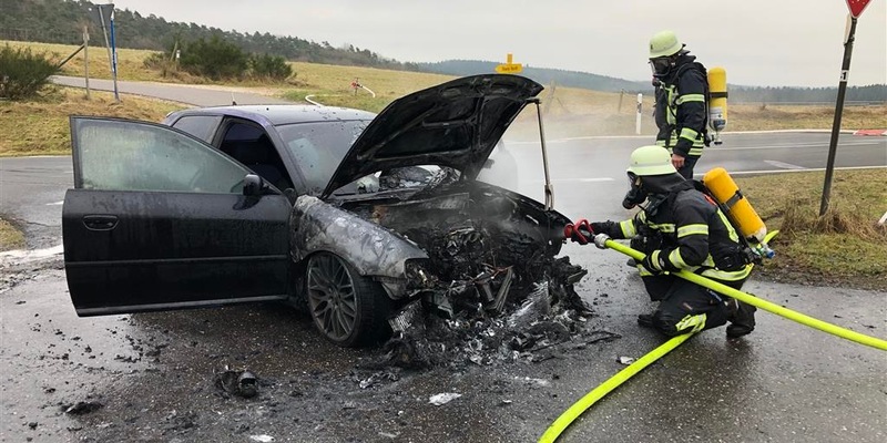 POL-PDWIL: Brand eines PKW - Foto: presseportal.de