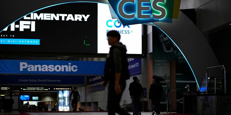 Die CES ist die weltweit wichtigste Technikmesse. - Foto: John Locher/AP/dpa
