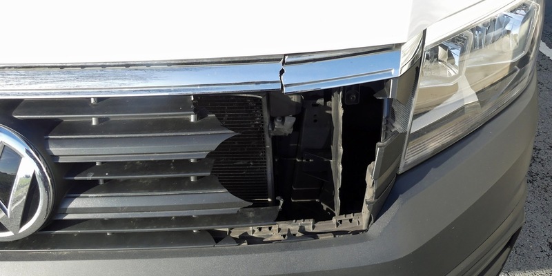 POL-GM: Eisschollen von LKW treffen Gegenverkehr - Foto: presseportal.de