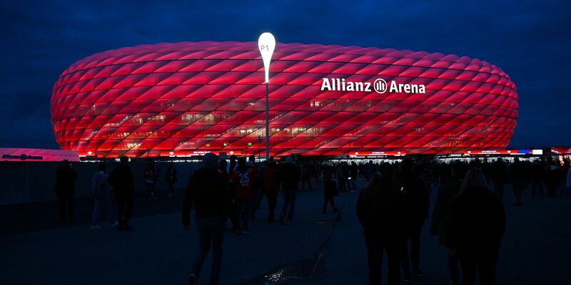 Die Bayern werden am 19. Januar eine Gedenkfeier für Franz Beckenbauer in der Allianz Arena veranstalten. - Foto: Sven Hoppe/dpa