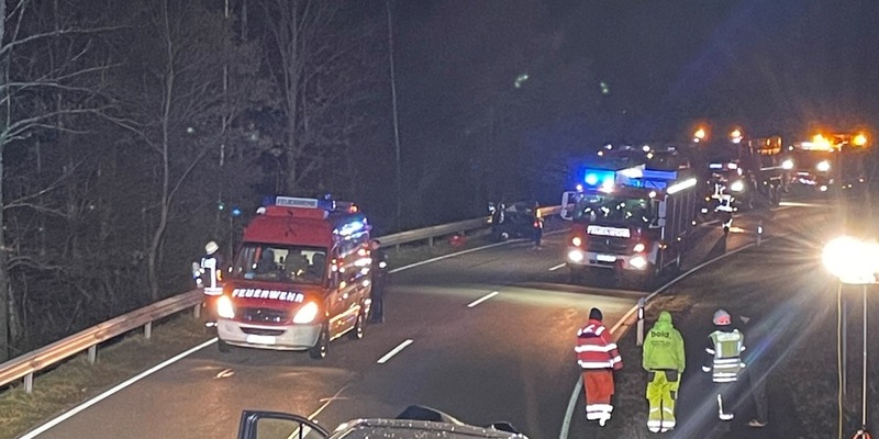 POL-PPWP: Zeitweilige Vollsperrung der B 48 nach Verkehrsunfall - Foto: presseportal.de