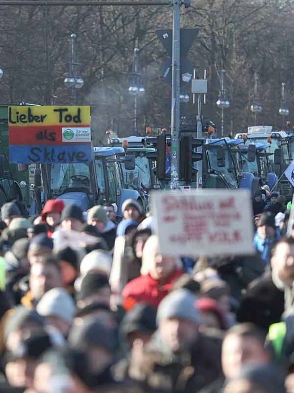 Die Landwirte Haben Bei Ihren Aktuellen Protestaktionen Großen Rückhalt ...