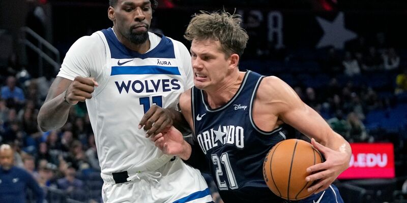 Moritz Wagner (21), Center der Orlando Magic, zieht zum Korb. - Foto: John Raoux/AP