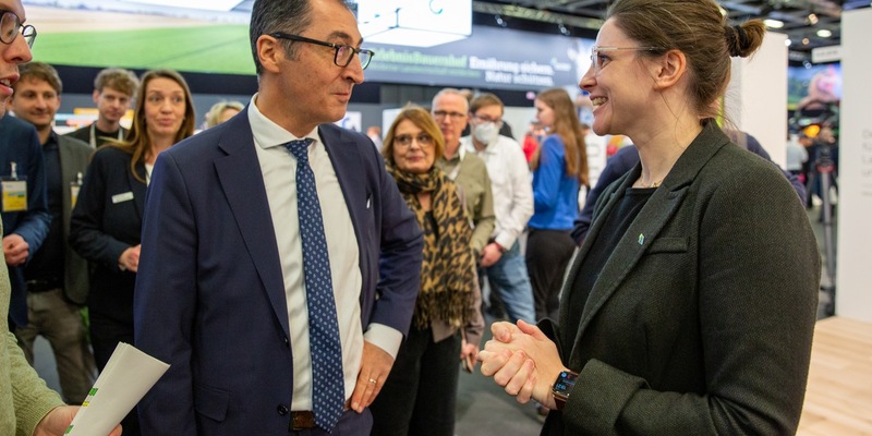 Einladung: Presse- und Fototermin Grüne Woche 2024 / Ankündigung des ErlebnisBauernhofes Ernährung sichern. Natur schützen. - Foto: presseportal.de