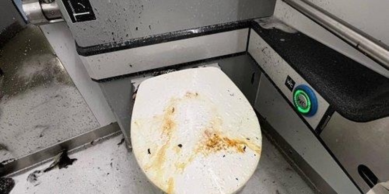 BPOL NRW: Brandstiftung in Zugtoilette - Bundespolizei leitet Ermittlungsverfahren ein - Foto: presseportal.de