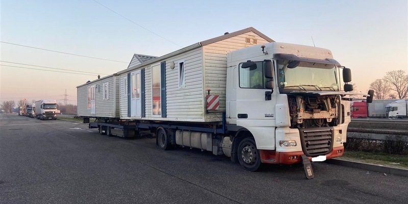 POL-PDNW: Home Sweet Home - Manipulierter LKW aus dem Verkehr gezogen - Foto: presseportal.de