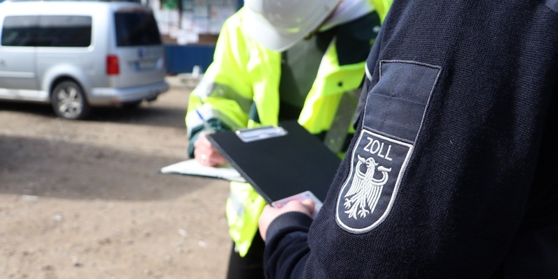 HZA-MS: Zoll Münster: Drei Kontrollen ‒ drei verschiedene Branchen ‒ dreimal Schwarzarbeit Arbeitnehmer in Münster und im Kreis Steinfurt hielten sich illegal in Deutschland auf - Foto: presseportal.de