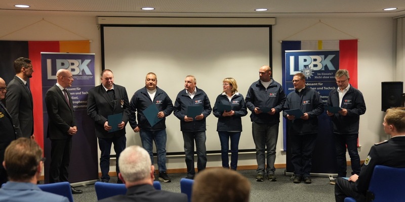 IM-MV: Nach der Flut an der Ahr: Auszeichnung für Einsatzkräfte aus MV - Foto: presseportal.de