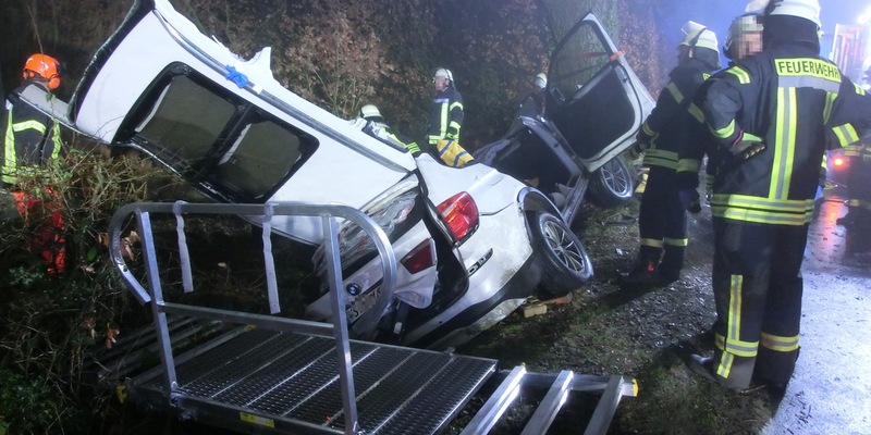 POL-OL: +++ Westerstede: schwerer Verkehrsunfall im Nebel +++ - Foto: presseportal.de