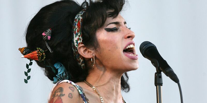 Ein erster Trailer zum Biopic über die 2011 gestorbene Soul-Ikone Amy Winehouse wurde veröffentlicht. Nach dem Album-Titel «Back to Black» benannt, handelt der Film von den Anfängen und Erfolgen der Grammy-Gewinnerin und von ihrem bewegten Privatleben. - Foto: Niall Carson/PA Wire/dpa