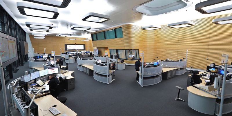 FW Hannover: Jubiläum 50 Jahre Rettungsleitstelle - Foto: presseportal.de