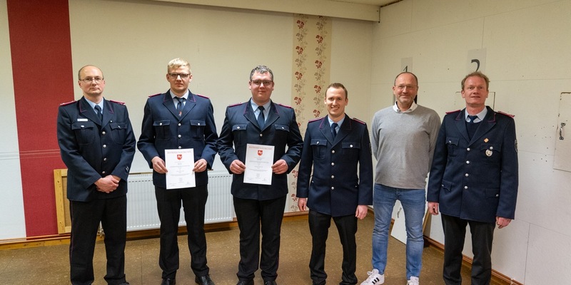 FW Flotwedel: Jahreshauptversammlung der Ortsfeuerwehr Oppershausen - Karl-Heinz Wedeking für 70-jährige Mitgliedschaft geehrt - Foto: presseportal.de