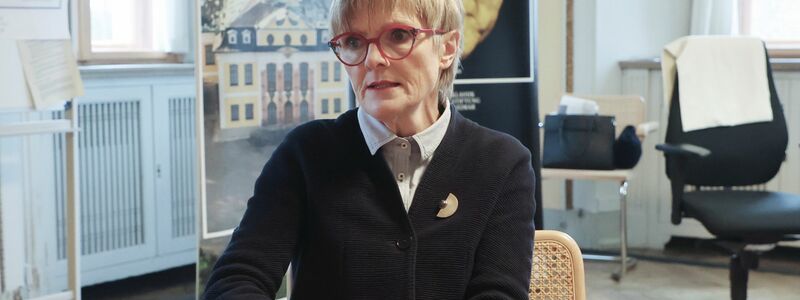 Ulrike Lorenz, die Präsidentin der Klassik Stiftung Weimar, im Gespräch mit der Deutschen Presse-Agentur. - Foto: Bodo Schackow/dpa
