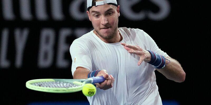 Kämpfte sich nach fünf Sätzen in die zweite Runde: Jan-Lennard Struff. - Foto: Alessandra Tarantino/AP