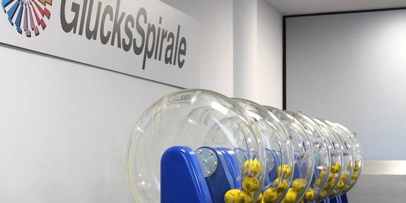 GlücksSpirale-Gewinner aus Niedersachsen kann sich 20 Jahre lang monatlich über je 10.000 Euro freuen - Foto: presseportal.de