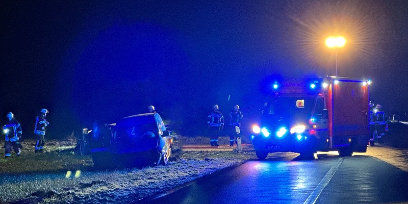 FFW Schwalmtal: Technische Hilfeleistung nach Verkehrsunfall - Foto: presseportal.de