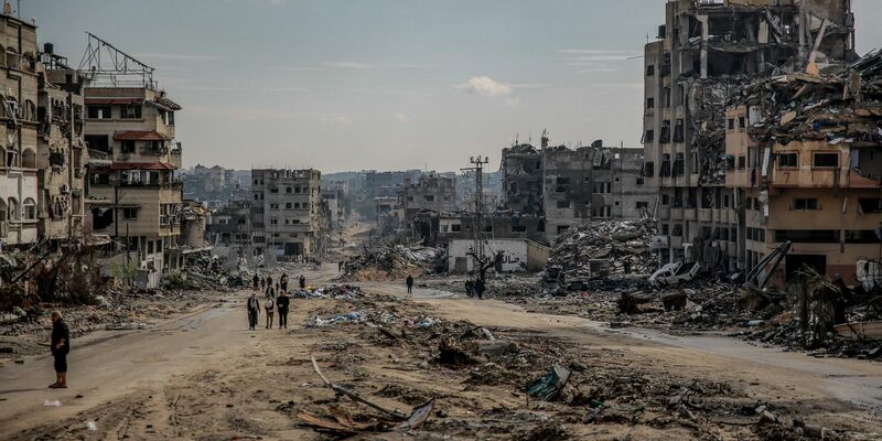 Seit mehr als 100 Tagen kämpft das israelische Militär in Gaza gegen die islamistische Hamas. Könnte sich der Krieg auf die ganze Region ausdehnen? - Foto: Omar Ishaq/dpa