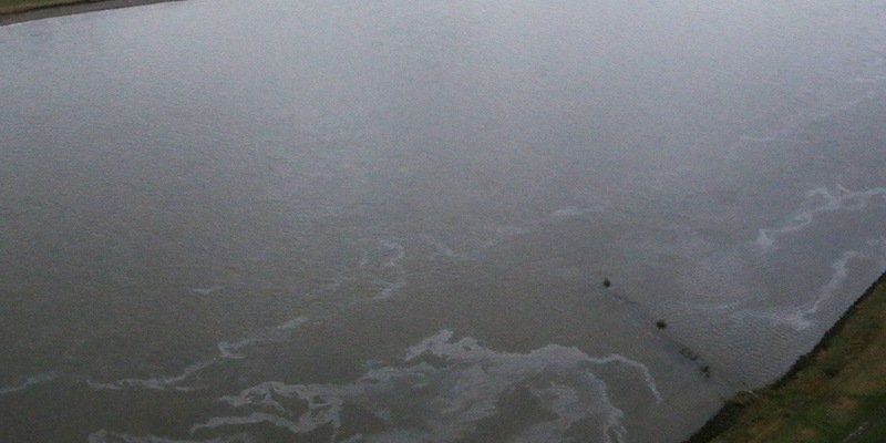 POL-DU: Düsseldorf-Wittlaer: Gewässerverunreinigung auf dem Rhein - Wasserschutzpolizei ermittelt - Foto: presseportal.de