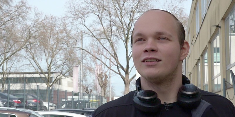 Hartz und herzlich - Tag für Tag Benz-Baracken: Dominiks erster Besuch im Tonstudio - Foto: presseportal.de