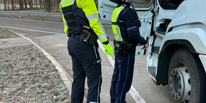 Geschafft! Knapp 350 Soldatinnen und Soldaten der 66. deutschen Nimwegen-Delegation der Bundeswehr bekamen ihre Auszeichnung auf der Charlemagne - Foto: presseportal.de