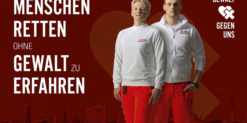 FW Bremerhaven: Gemeinsame Pressemitteilung von Polizei und Berufsfeuerwehr Bremerhaven: Minderjährige Randalierer treten gegen Rettungswagen der Feuerwehr Bremerhaven - Foto: presseportal.de