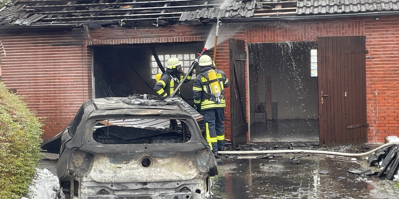 FW-AUR: Essensreste auf Herdplatte verkohlt - Foto: presseportal.de