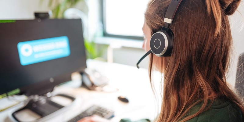 WEISSER RING sucht ehrenamtliche Helferinnen und Helfer für das Opfer-Telefon / Erstmals bundesweite Ausschreibung - Foto: presseportal.de