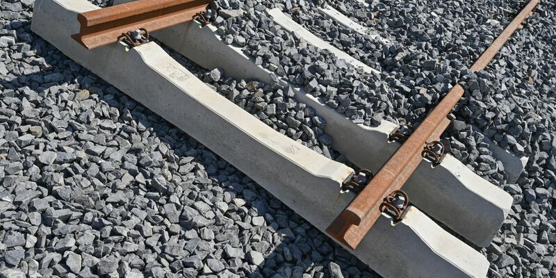 Eine Baustelle für ein neues Gleis. Um das bestehende Schienennetz der Deutschen Bahn steht es nicht gut. - Foto: Patrick Pleul/dpa